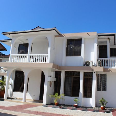 Mikocheni Condo Hotel & Apartments Dar-es-Salaam Eksteriør bilde